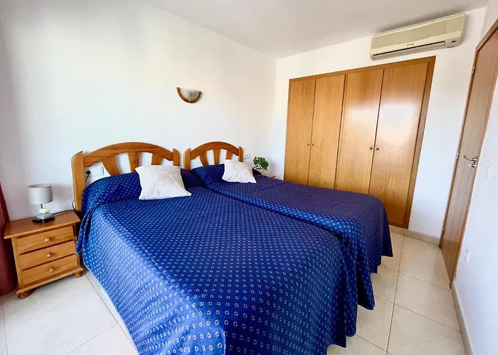 Seaview With Pool At Torremar Бенидорм