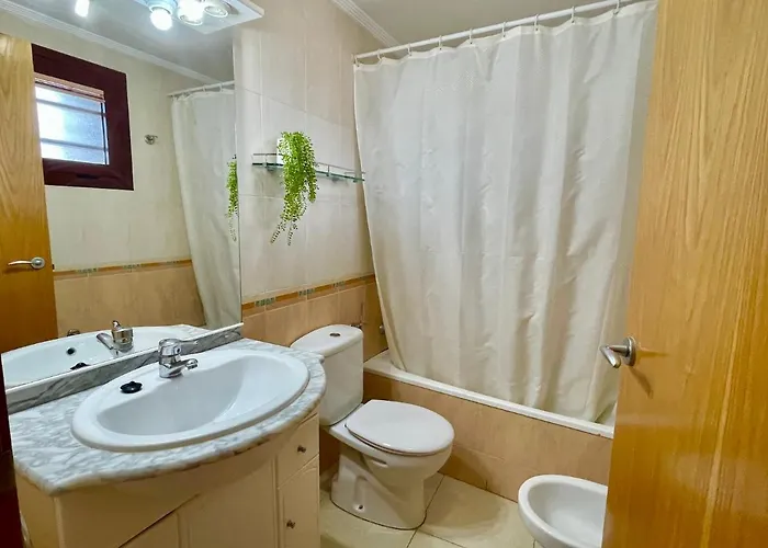 Апартаменты Seaview With Pool At Torremar
